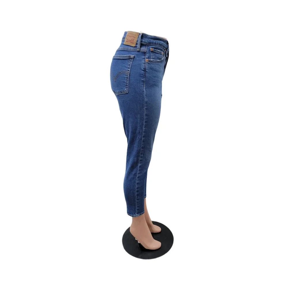 Levi's Wedgie Skinny Medium Wash Blue Jeans‎ Size 32